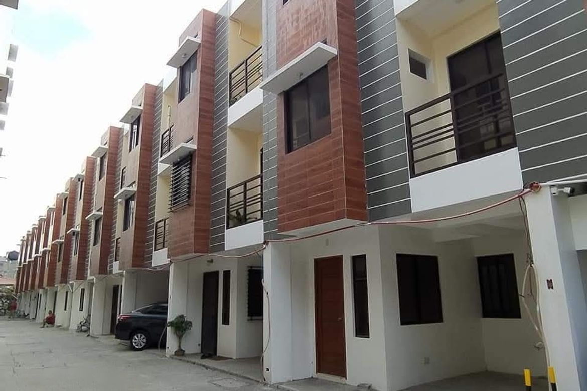 3 Bedroom Townhouse for Sale in Moonwalk, Parañaque, Metro Manila