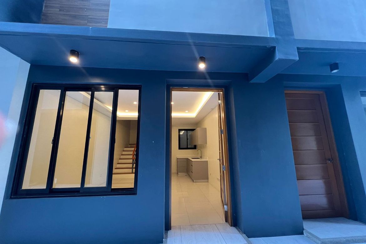 3 Bedroom Townhouse for Sale in Onse, San Juan, Metro Manila