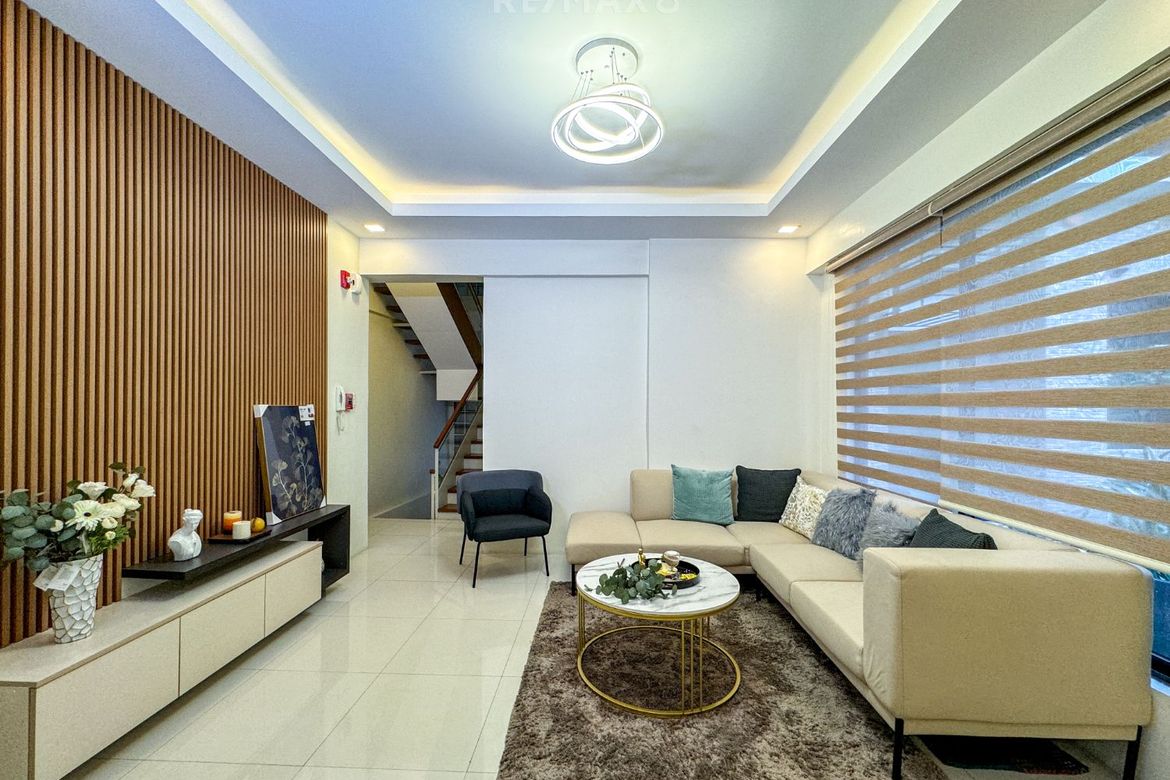 3 Bedroom Townhouse for Sale in Pasadeña, San Juan, Metro Manila near LRT-2 Gilmore