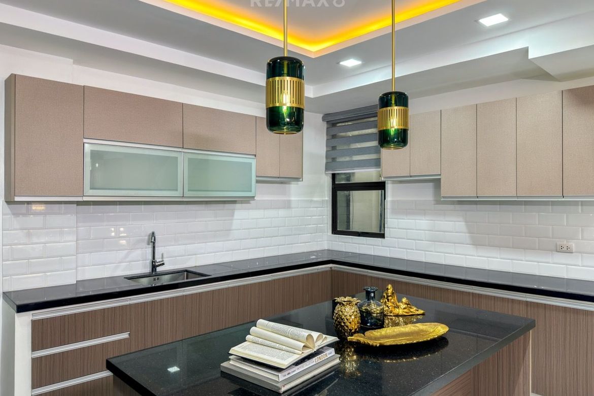 3 Bedroom Townhouse for Sale in Pasadeña, San Juan, Metro Manila near LRT-2 Gilmore – photo 5