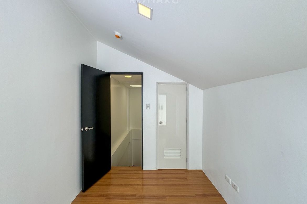 3 Bedroom Townhouse for Sale in Pasadeña, San Juan, Metro Manila near LRT-2 Gilmore – photo 7