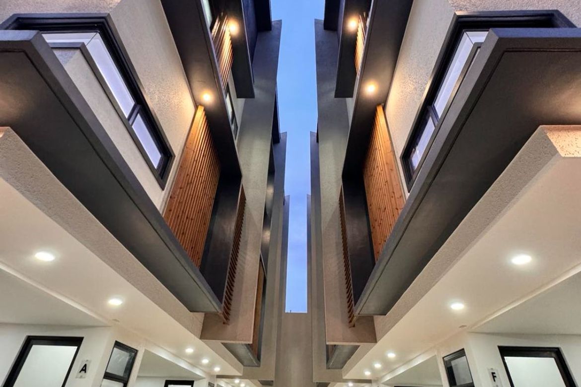 3 Bedroom Townhouse for Sale in Pasadeña, San Juan, Metro Manila near LRT-2 Gilmore – photo 2