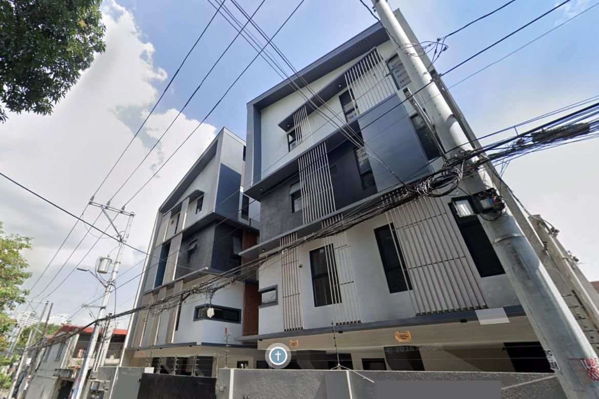 3 Bedroom Townhouse for Sale in Pasadeña, San Juan, Metro Manila near LRT-2 Gilmore