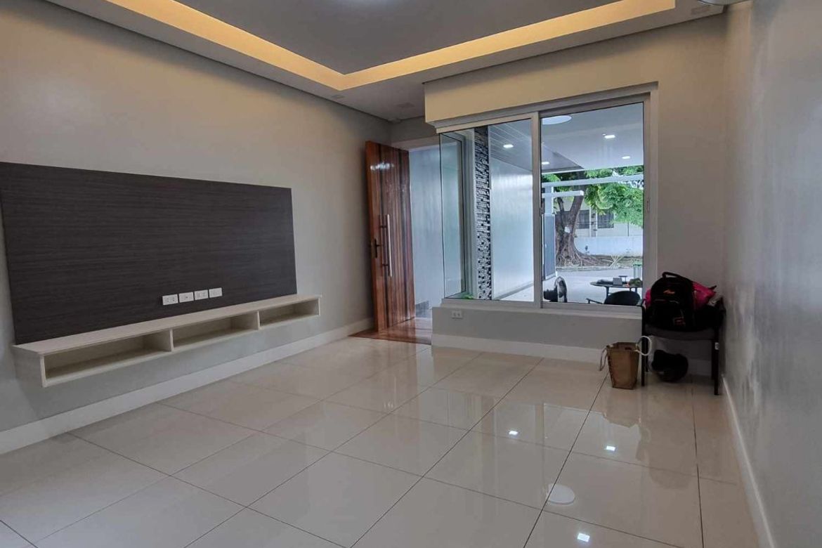 3 Bedroom Townhouse for Sale in Pasong Tamo, Quezon City, Metro Manila – photo 6
