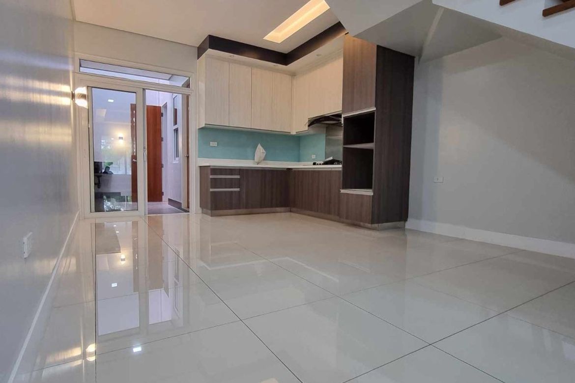3 Bedroom Townhouse for Sale in Pasong Tamo, Quezon City, Metro Manila – photo 7