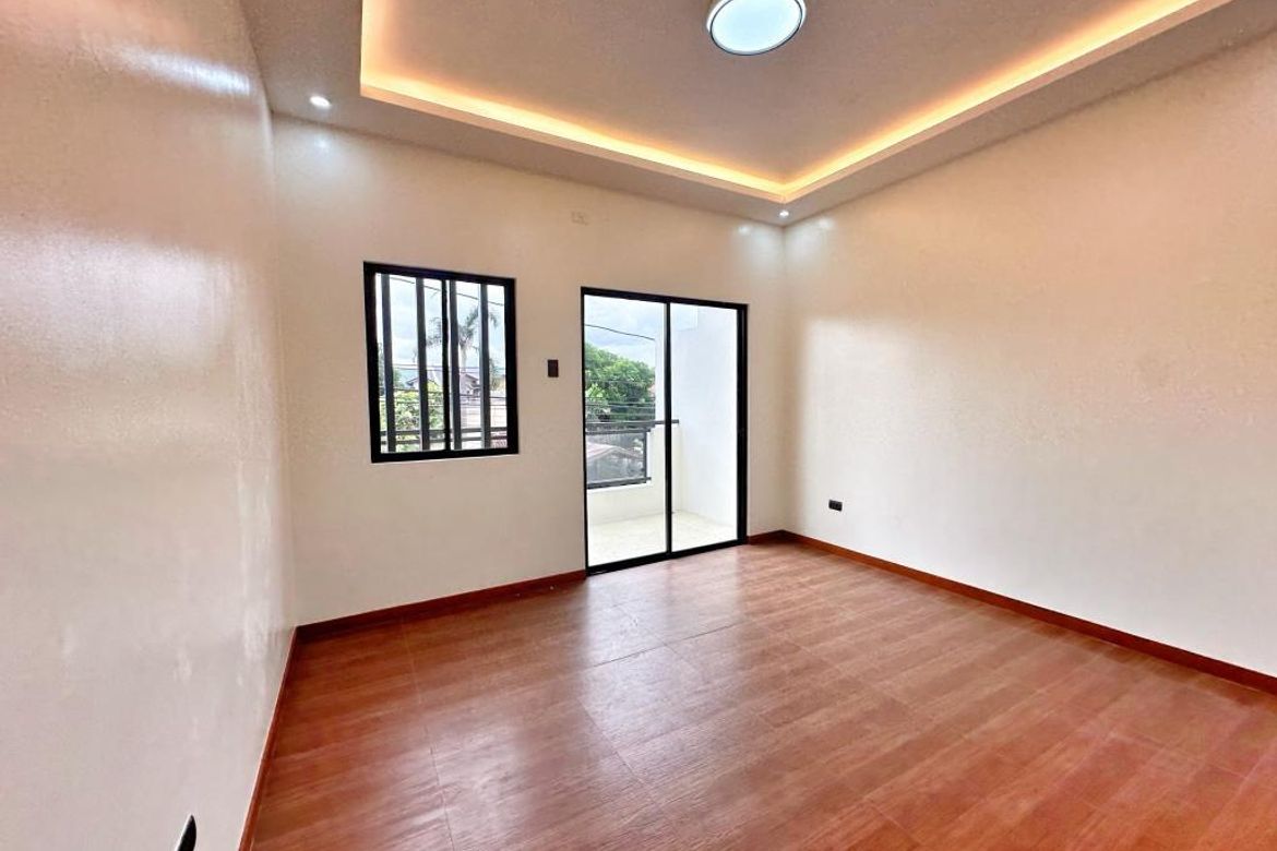 3 Bedroom Townhouse for Sale in Pilar, Las Piñas, Metro Manila – photo 7