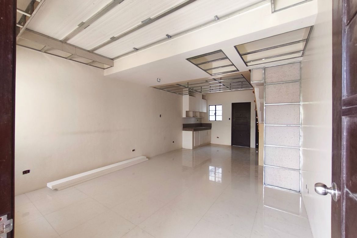 3 Bedroom Townhouse for Sale in Pilar, Las Piñas, Metro Manila – photo 2