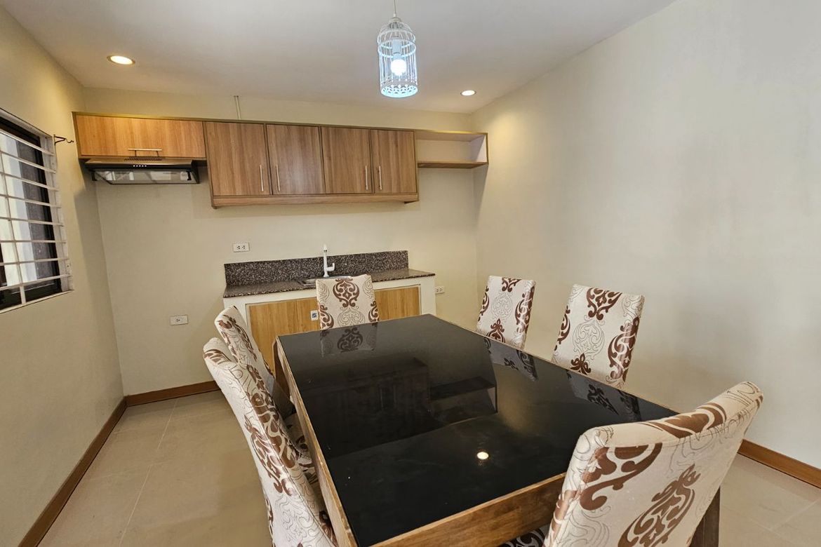 3 Bedroom Townhouse for Sale in Pilar, Las Piñas, Metro Manila – photo 7