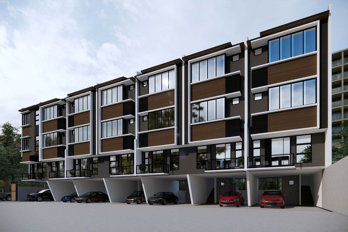 3 Bedroom Townhouse for Sale in Plainview, Mandaluyong, Metro Manila near MRT-3 Boni