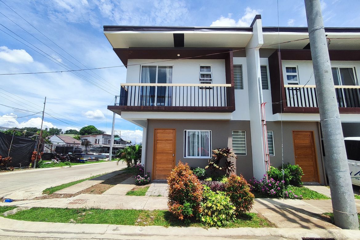 3 Bedroom Townhouse for Sale in Poblacion Barangay 6, Lipa, Batangas – photo 2