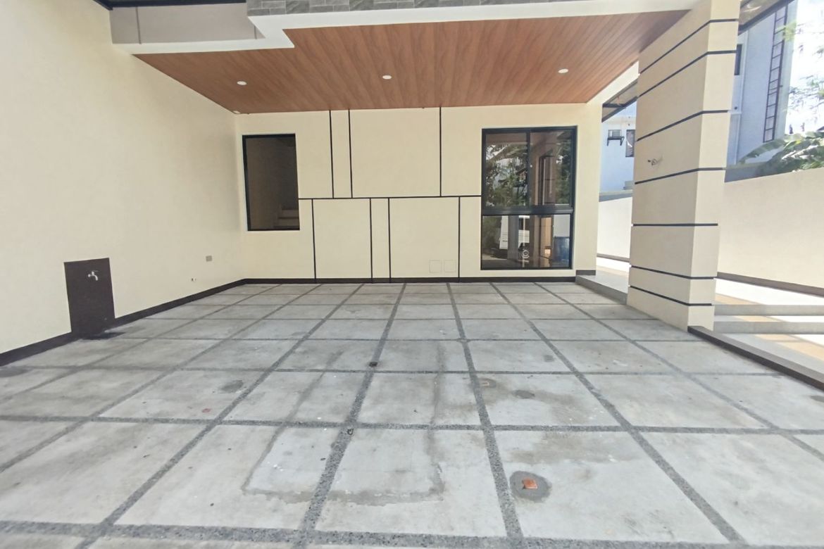 3 Bedroom Townhouse for Sale in Poblacion, Muntinlupa, Metro Manila – photo 2