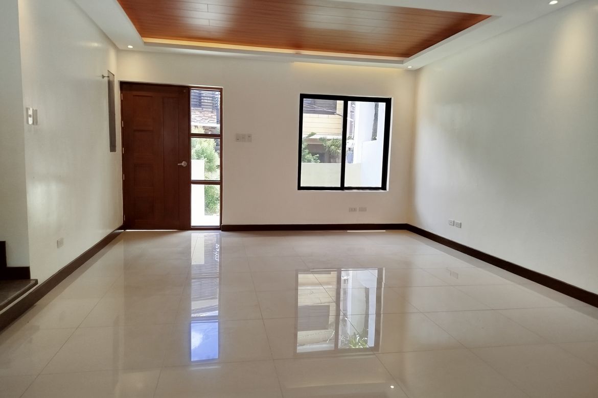 3 Bedroom Townhouse for Sale in Poblacion, Muntinlupa, Metro Manila – photo 4