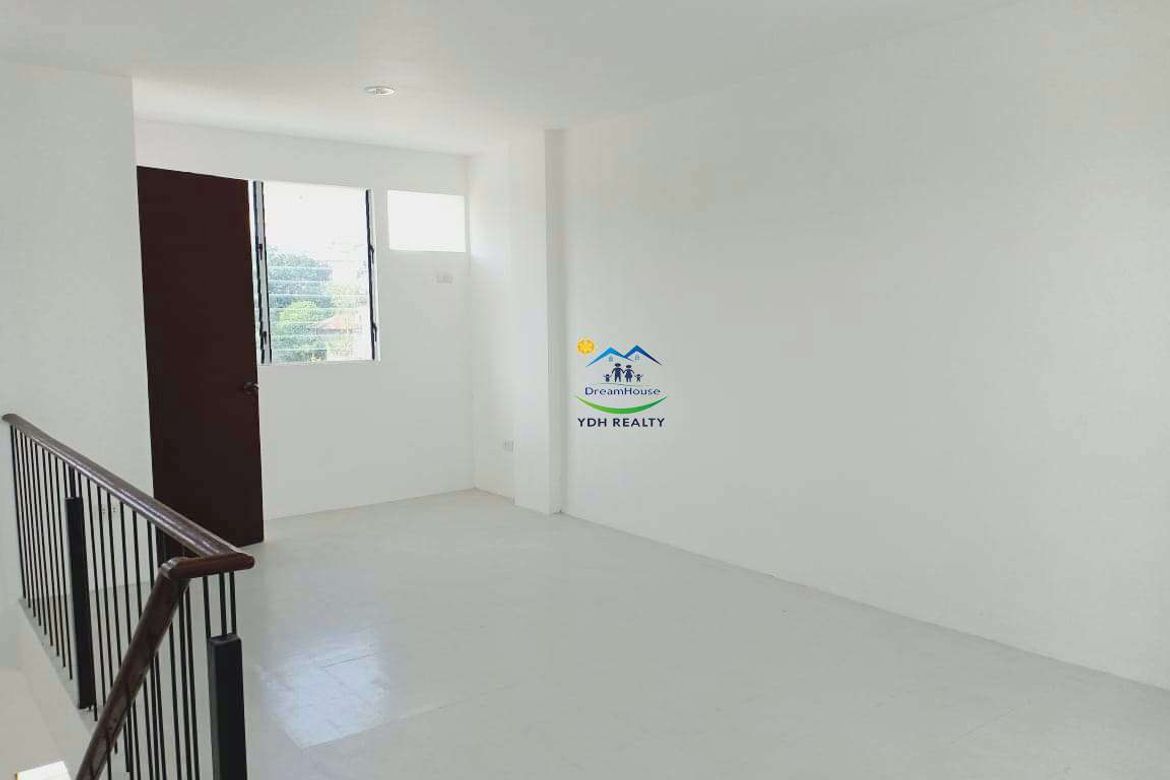 3 Bedroom Townhouse for Sale in Poblacion Ward II, Minglanilla, Cebu – photo 5