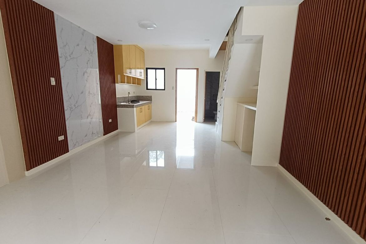 3 Bedroom Townhouse for Sale in Pulang Lupa Dos, Las Piñas, Metro Manila – photo 6