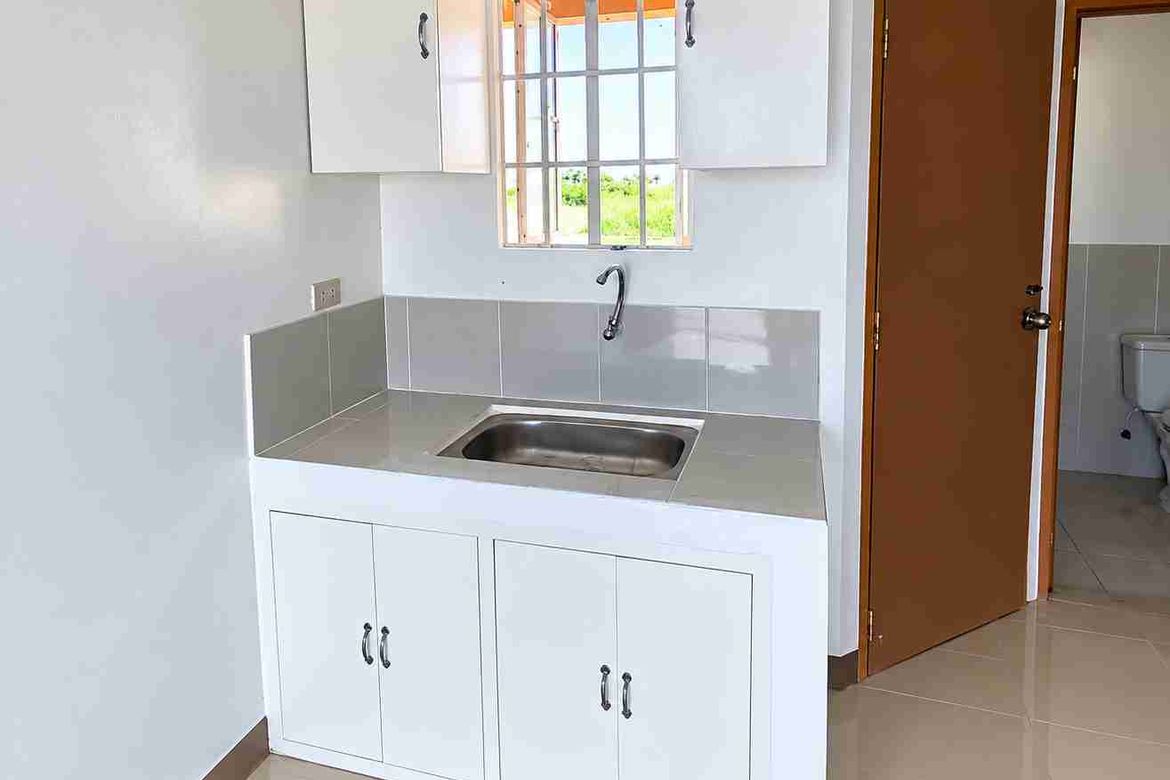 3 Bedroom Townhouse for Sale in Rizal District, San Leonardo, Nueva Ecija – photo 6