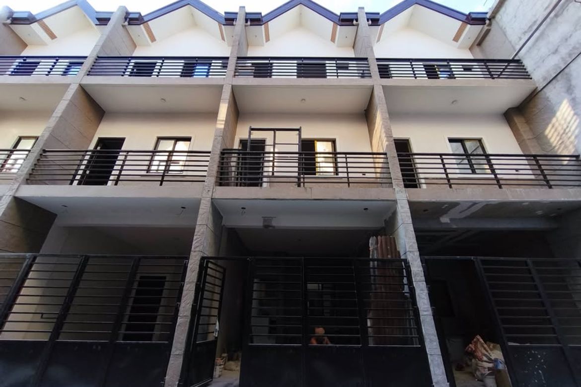 3 Bedroom Townhouse for Sale in San Andres, Cainta, Rizal