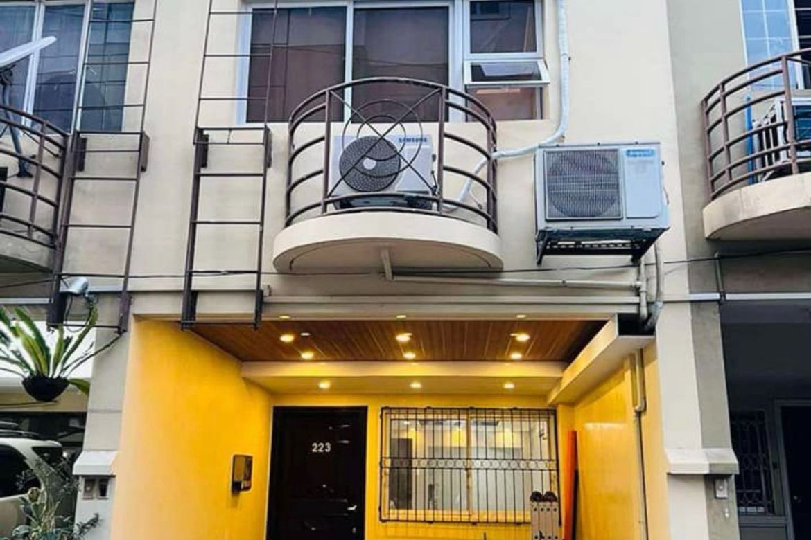3 Bedroom Townhouse for Sale in San Antonio, Makati, Metro Manila