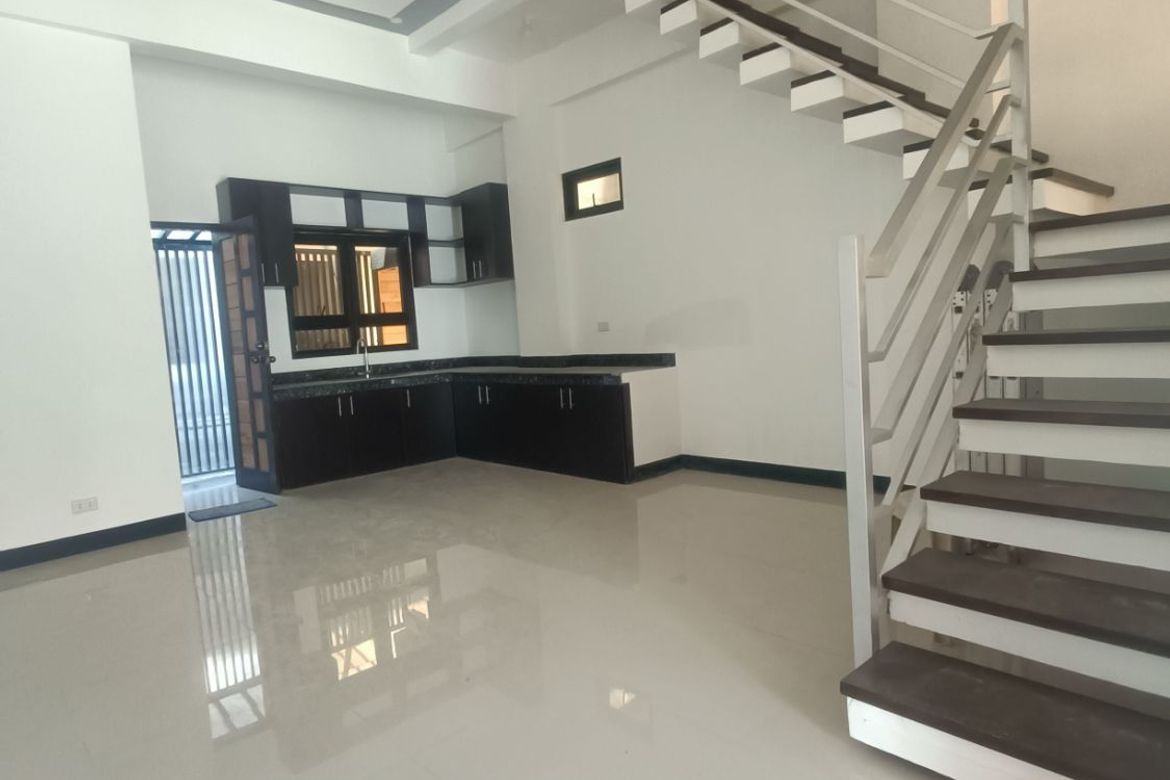 3 Bedroom Townhouse for Sale in San Antonio, Parañaque, Metro Manila – photo 3