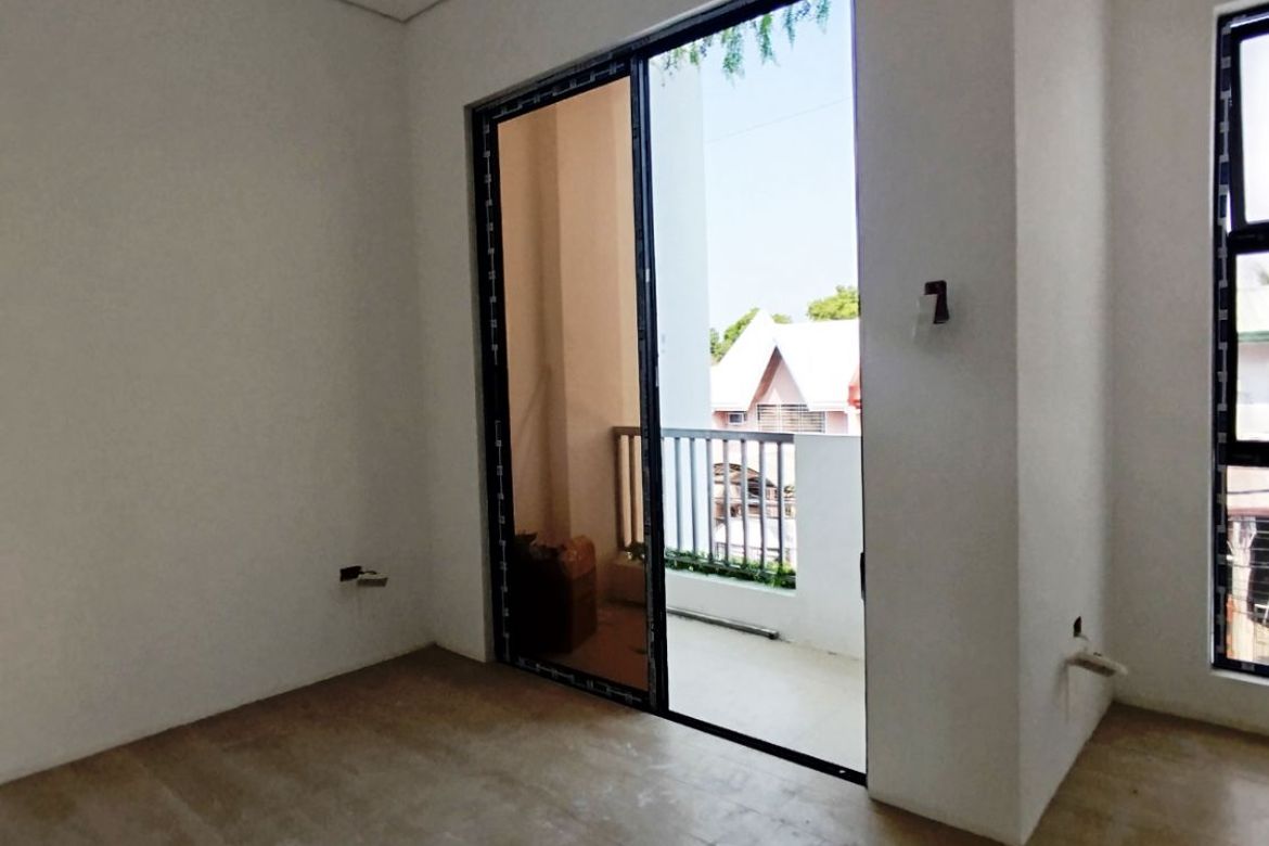 3 Bedroom Townhouse for Sale in San Dionisio, Parañaque, Metro Manila – photo 2