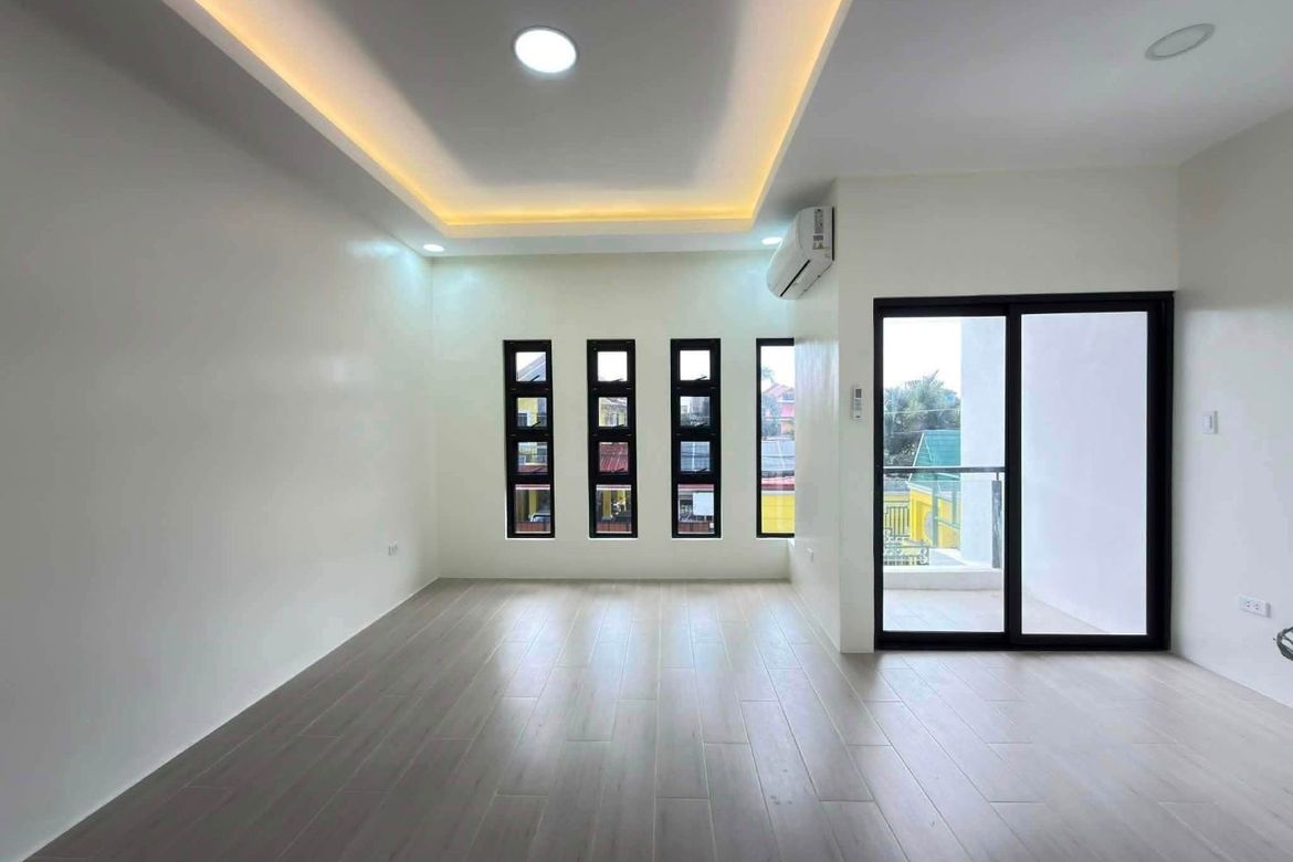 3 Bedroom Townhouse for Sale in San Isidro, Parañaque, Metro Manila – photo 6