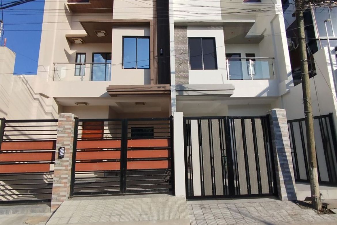 3 Bedroom Townhouse for Sale in San Isidro, Parañaque, Metro Manila