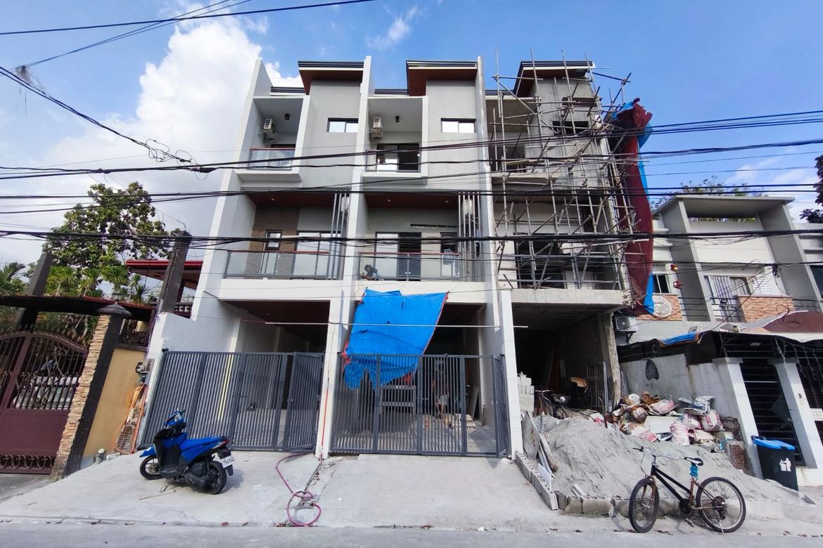 3 Bedroom Townhouse for Sale in San Isidro, Parañaque, Metro Manila – photo 2