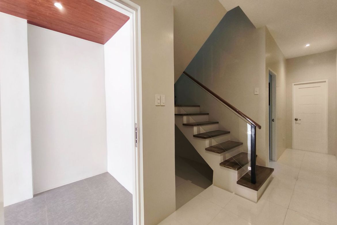 3 Bedroom Townhouse for Sale in San Isidro, Parañaque, Metro Manila – photo 5