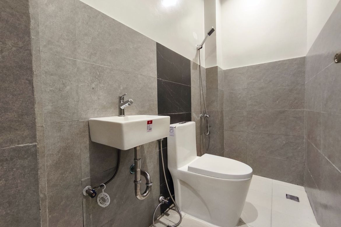 3 Bedroom Townhouse for Sale in San Isidro, Parañaque, Metro Manila – photo 7