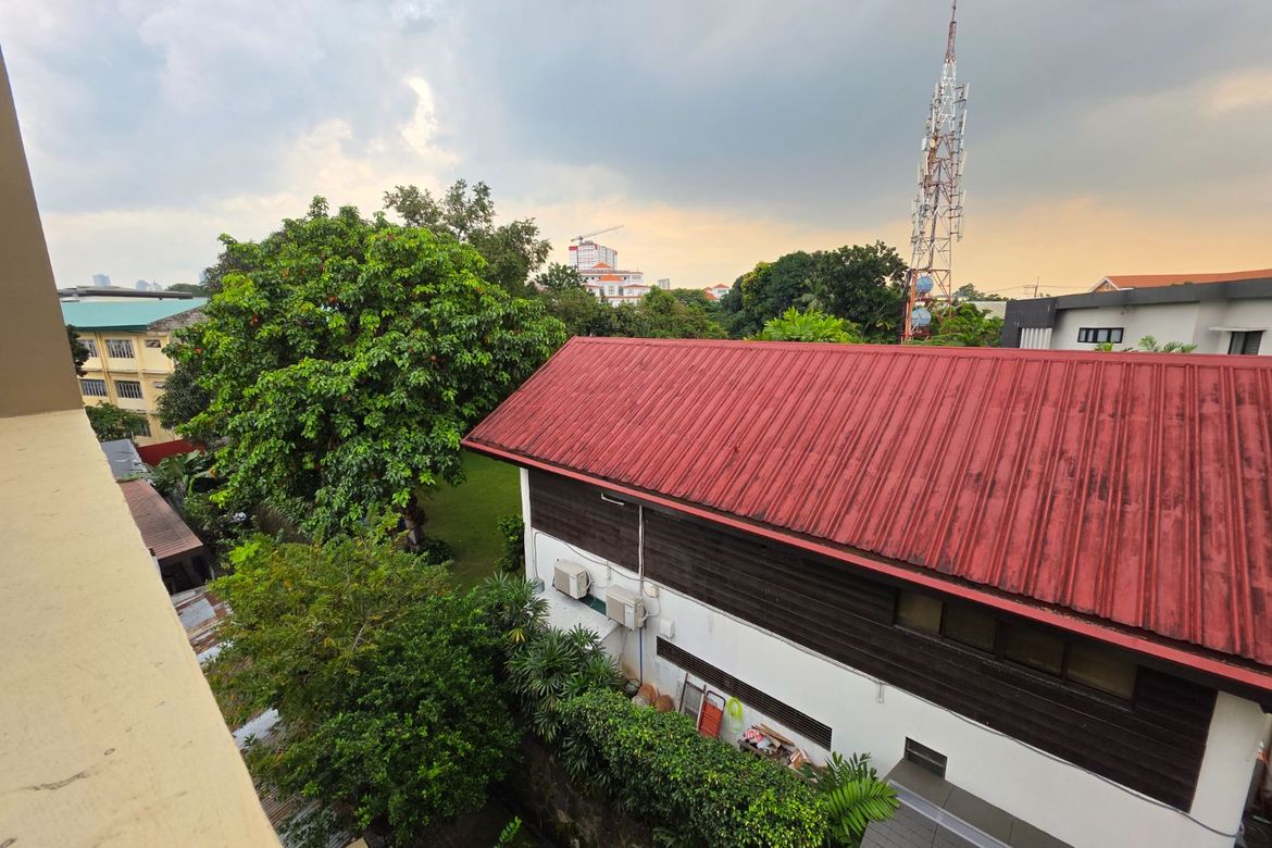 3 Bedroom Townhouse for Sale in San Juan, Metro Manila near LRT-2 J. Ruiz – photo 4