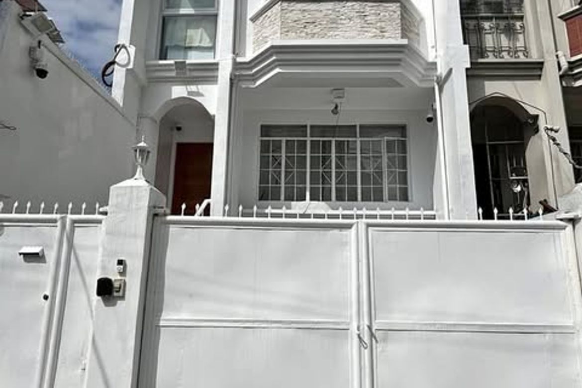 3 Bedroom Townhouse for Sale in San Nicolas, Pasig, Metro Manila