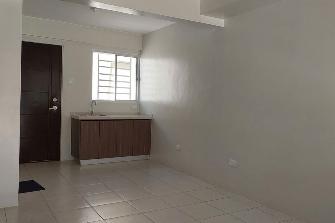 3 Bedroom Townhouse for Sale in Sanja Mayor, Tanza, Cavite – photo 5