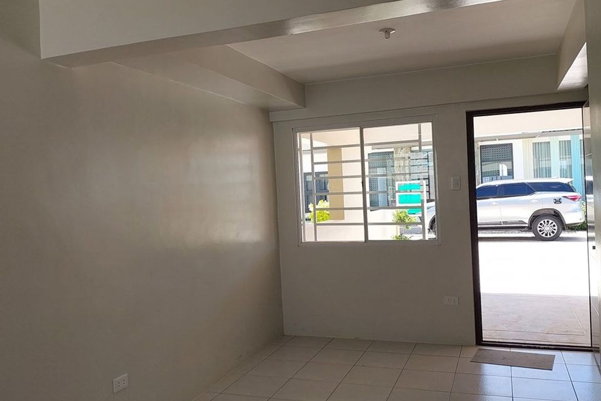 3 Bedroom Townhouse for Sale in Sanja Mayor, Tanza, Cavite – photo 6