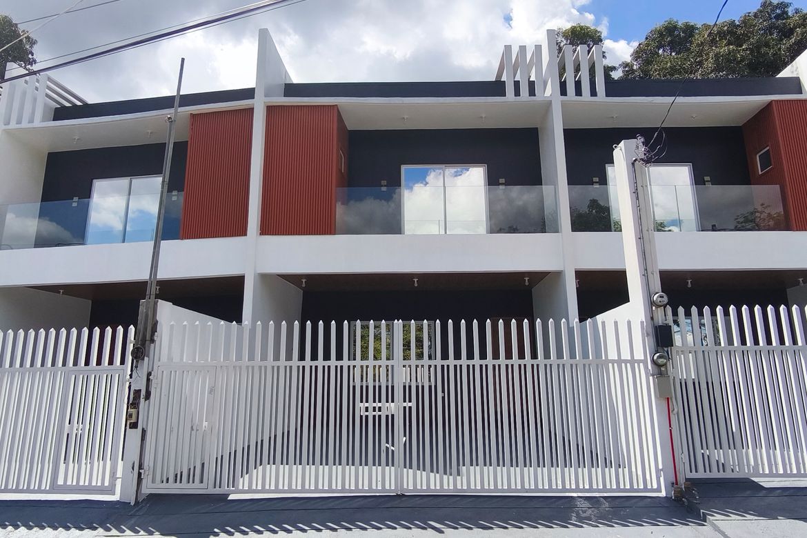 3 Bedroom Townhouse for Sale in Santa Cruz, Antipolo, Rizal
