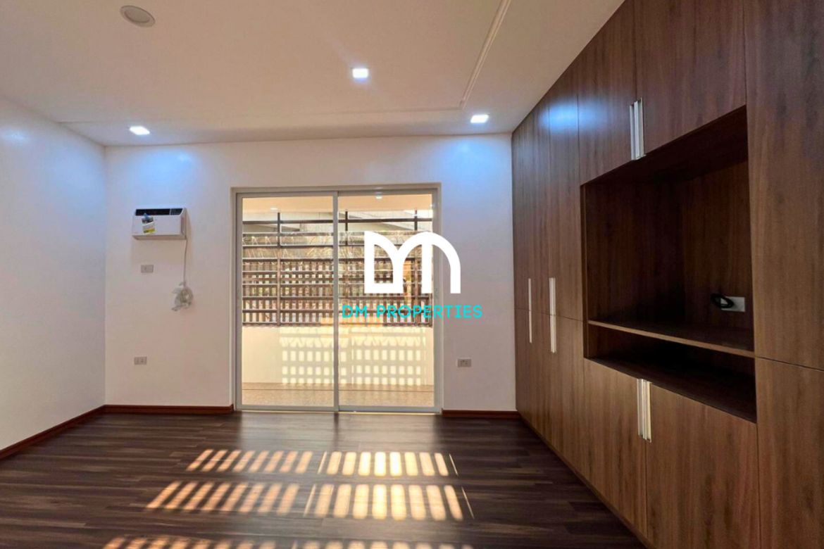 3 Bedroom Townhouse for Sale in Santa Cruz, Manila, Metro Manila near LRT-1 Tayuman – photo 7
