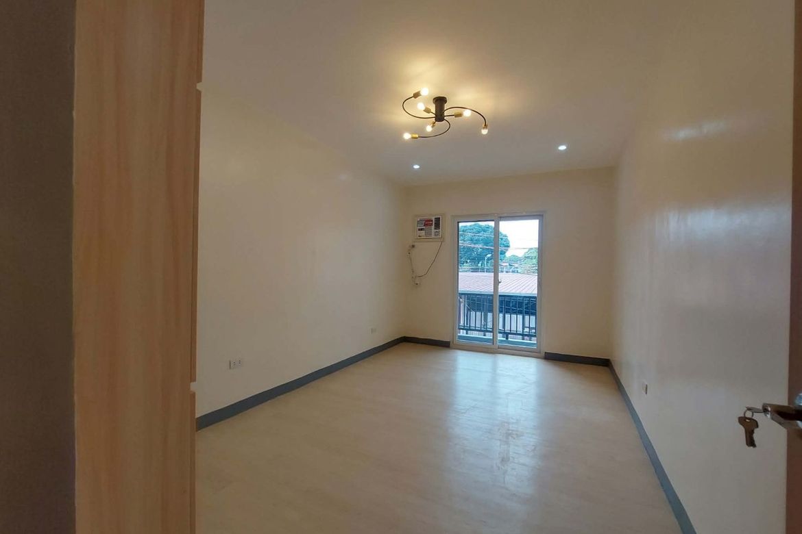 3 Bedroom Townhouse for Sale in Santa Lucia, Quezon City, Metro Manila – photo 8