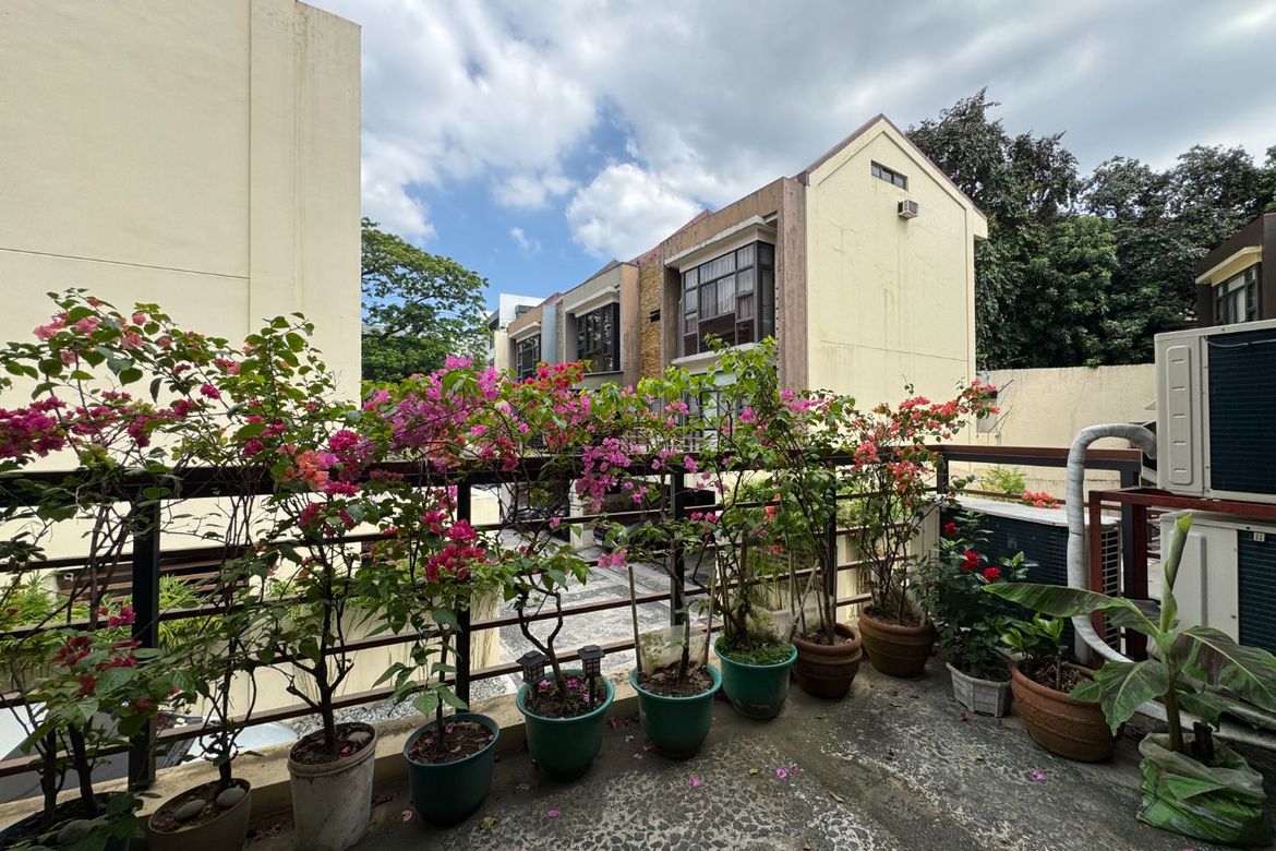 3 Bedroom Townhouse for Sale in Santa Lucia, San Juan, Metro Manila – photo 8