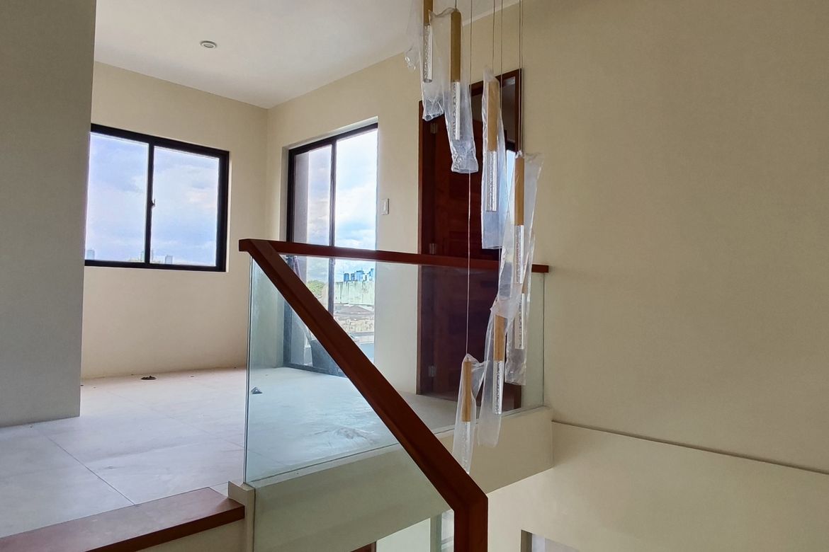 3 Bedroom Townhouse for Sale in Santa Mesa, Manila, Metro Manila near LRT-2 V. Mapa – photo 3