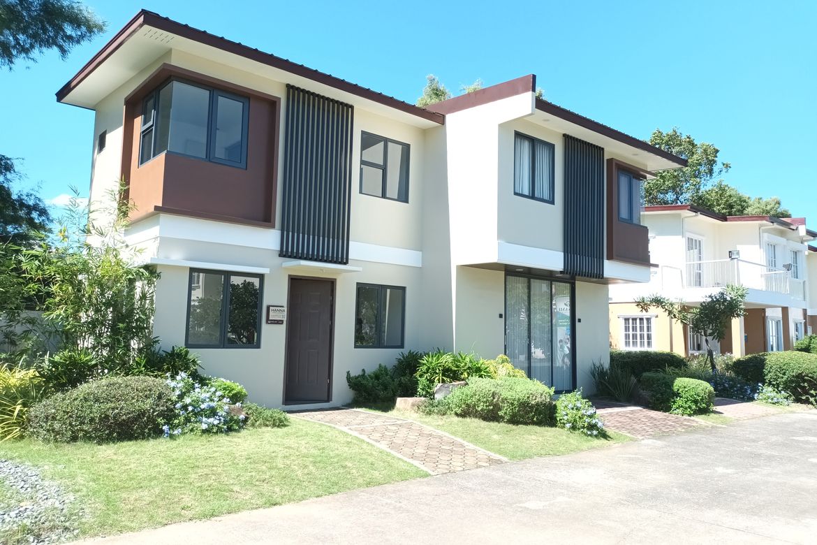 3 Bedroom Townhouse for Sale in Santiago, General Trias, Cavite
