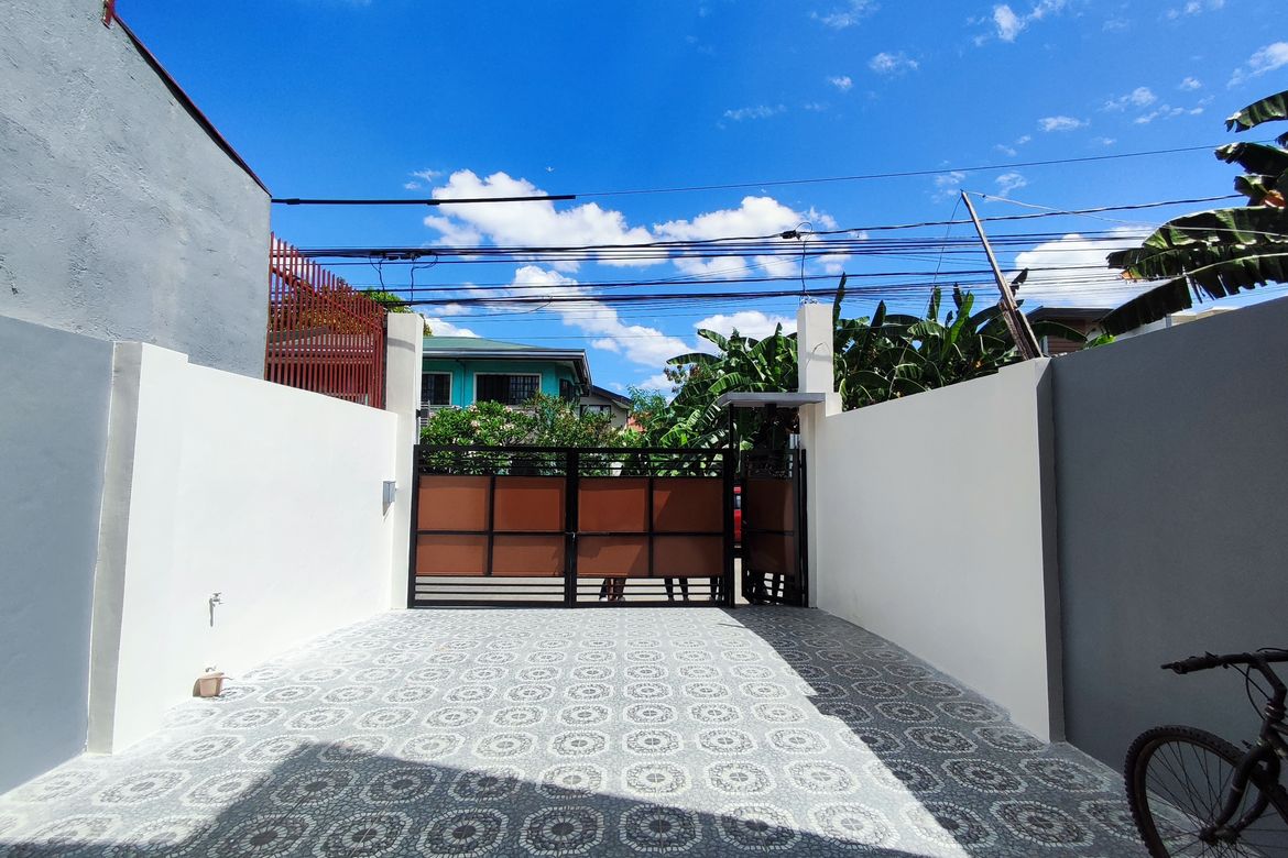 3 Bedroom Townhouse for Sale in Santo Domingo, Cainta, Rizal – photo 3