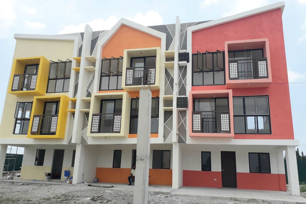 3 Bedroom Townhouse for Sale in Santo Niño, Biñan, Laguna