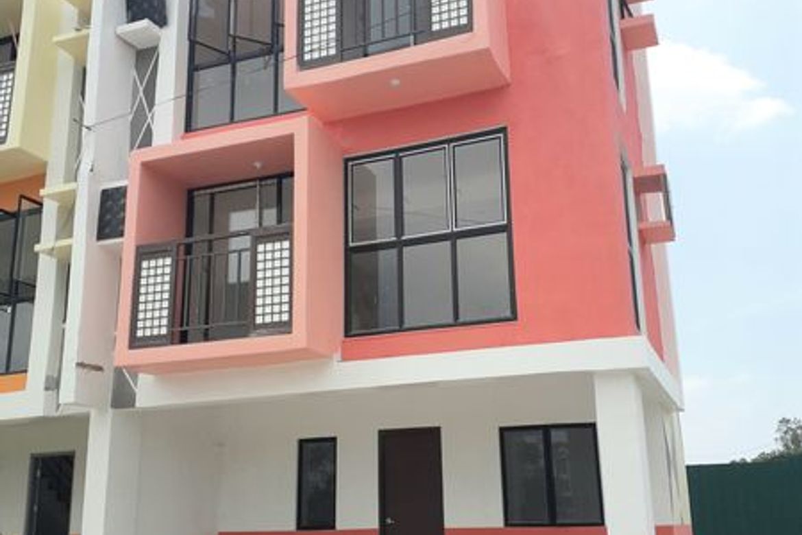 3 Bedroom Townhouse for Sale in Santo Niño, Biñan, Laguna – photo 3