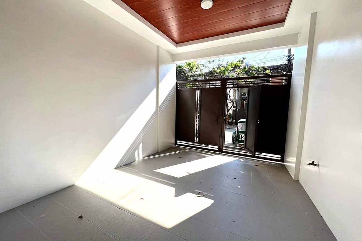 3 Bedroom Townhouse for Sale in Socorro, Quezon City, Metro Manila near LRT-2 Araneta Center-Cubao – photo 5