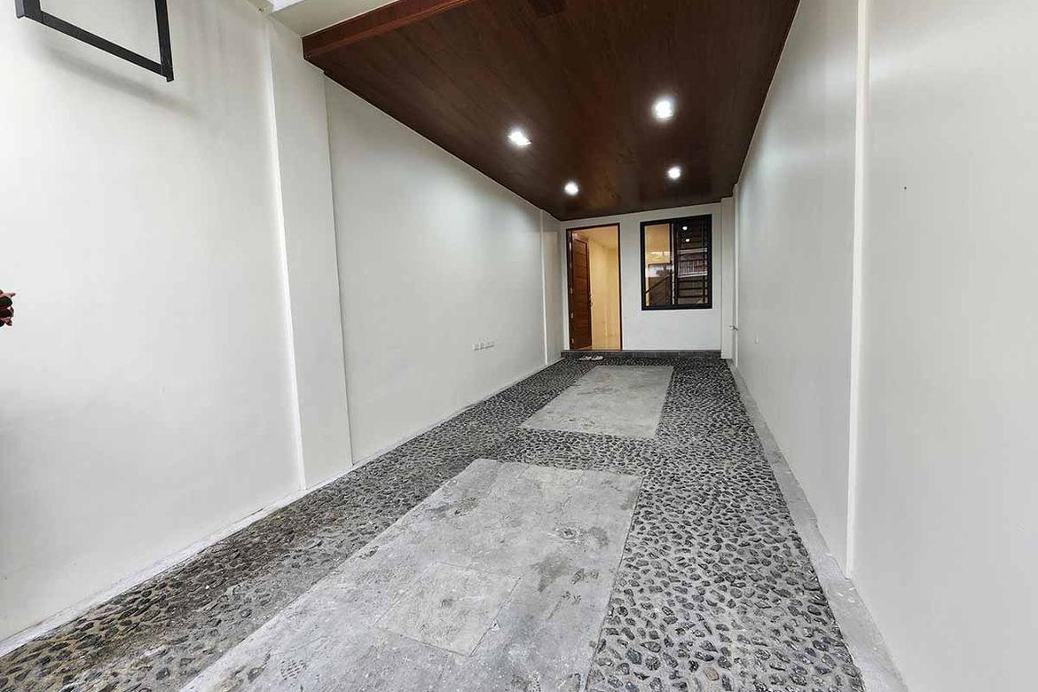 3 Bedroom Townhouse for Sale in Socorro, Quezon City, Metro Manila near LRT-2 Araneta Center-Cubao – photo 3