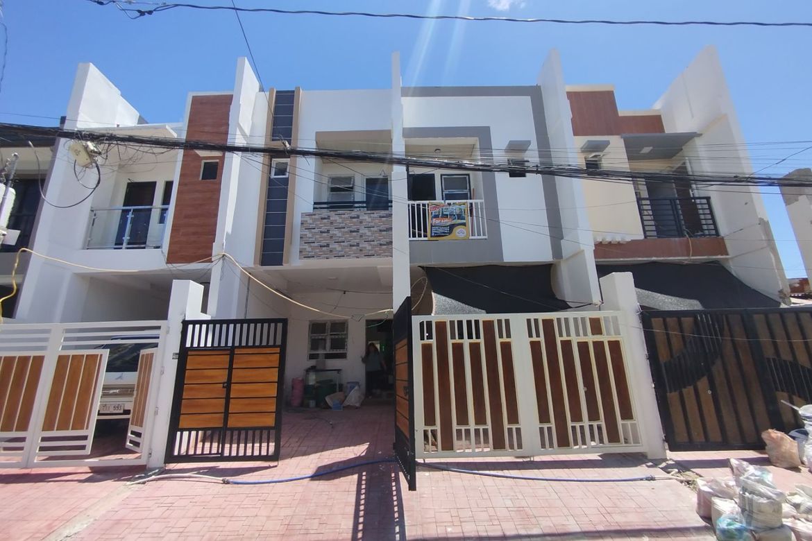 3 Bedroom Townhouse for Sale in Talon Kuatro, Las Piñas, Metro Manila
