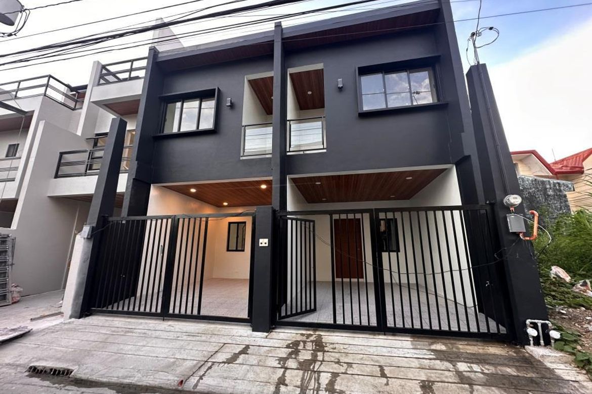 3 Bedroom Townhouse for Sale in Talon Singko, Las Piñas, Metro Manila