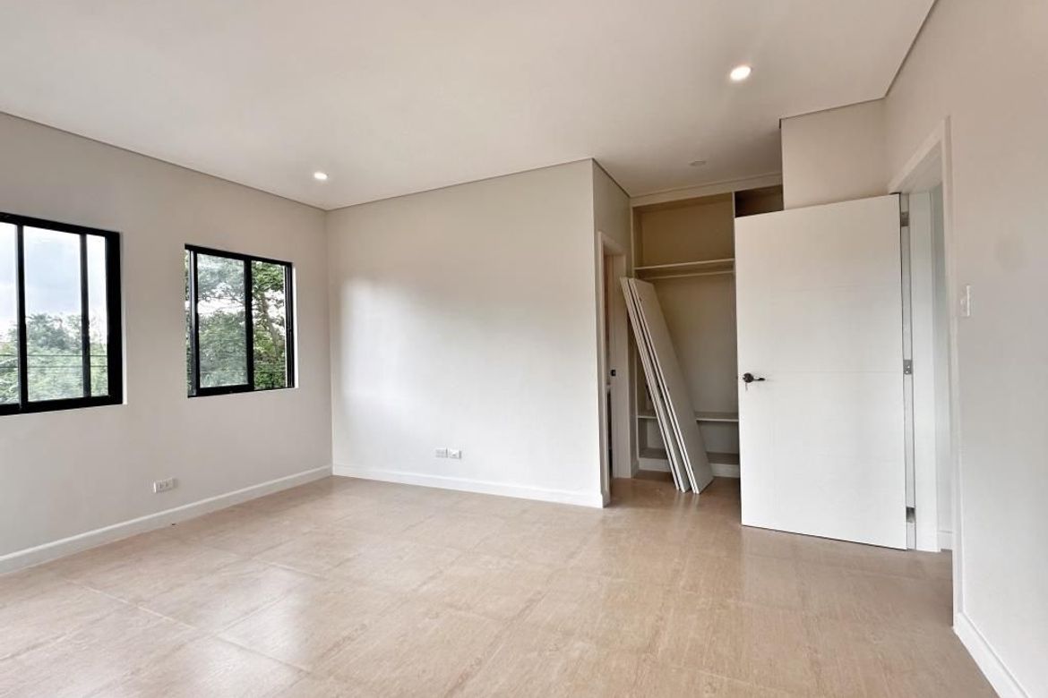 3 Bedroom Townhouse for Sale in Talon Tres, Las Piñas, Metro Manila – photo 4
