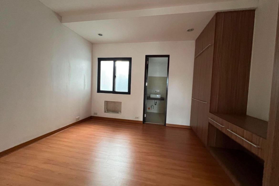 3 Bedroom Townhouse for Sale in Tandang Sora, Quezon City, Metro Manila – photo 7