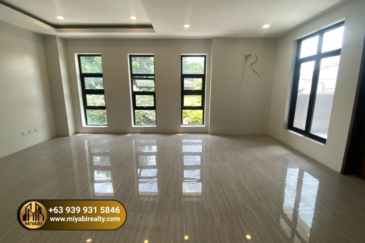 3 Bedroom Townhouse for Sale in Tandang Sora, Quezon City, Metro Manila – photo 4