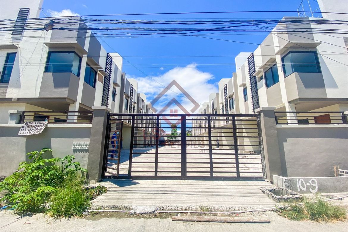 3 Bedroom Townhouse for Sale in Teheran St. Multinational Village Paranaque City, Don Bosco, Parañaque, Metro Manila near LRT-1 Bambang