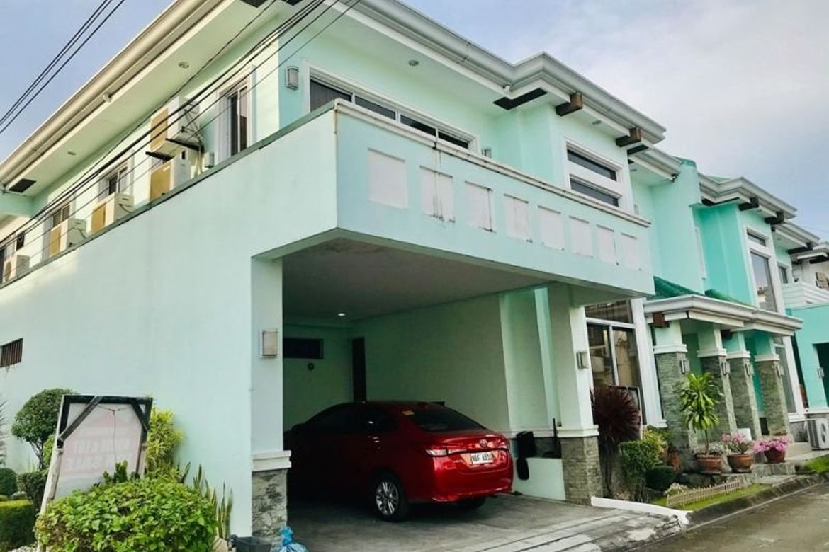 3 Bedroom Townhouse for Sale in Telabastagan, San Fernando, Pampanga